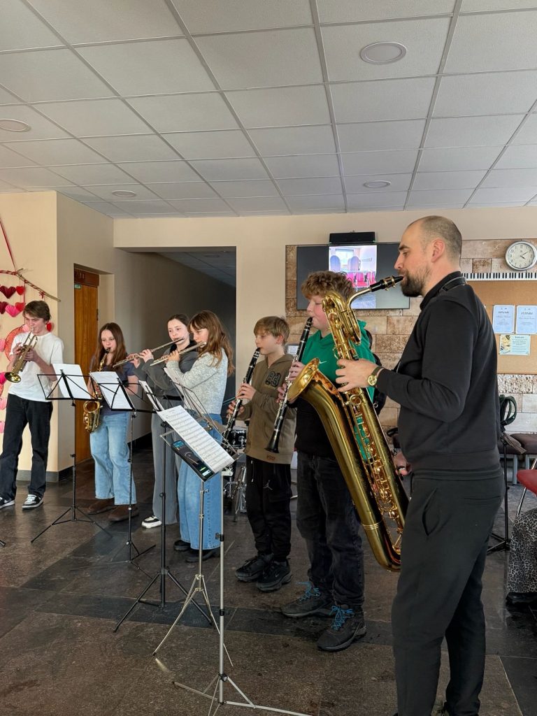 Bauskas MMS pūtēju orķestris.